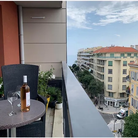 Pretty Flat, 100m Promenade In City Center Nizza