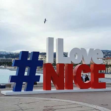 Διαμέρισμα Pretty Flat, 100m Promenade In City Center