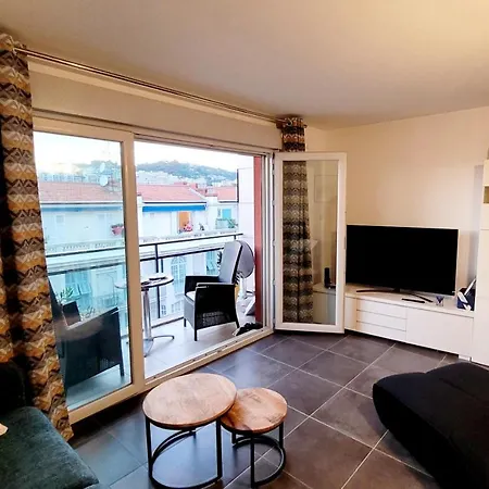 Pretty Flat, 100m Promenade In City Center Apartamento *