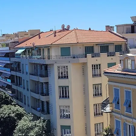 Pretty Flat, 100m Promenade In City Center Apartamento *