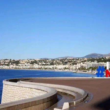 Pretty Flat, 100m Promenade In City Center Apartamento *