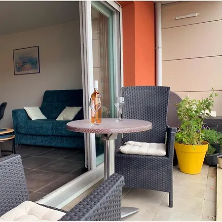 Apartamento Pretty Flat, 100m Promenade In City Center